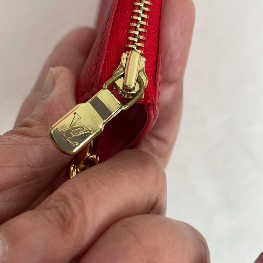 Authentic Louis Vuitton Epi Pochette Accessoires‎